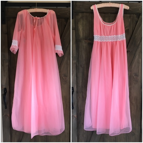 Vintage Other - Vintage Chiffon Peignoir Set